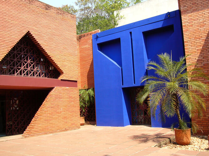 Centro de Artes Visuales / Museo del Barro Centro de Artes Visuales / Museo del Barro